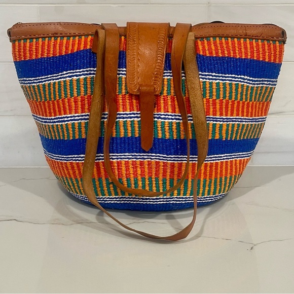 Hand Crafted Handbags - Kenyan Kiondo Handwoven Sisal & Leather Medium Tote Bag